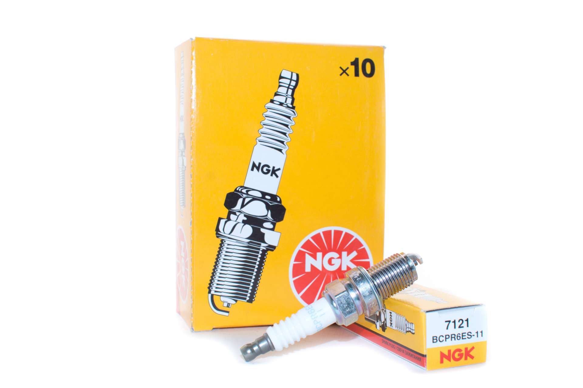 Свеча зажигания BCPR 6ES-11 NGK 7121 